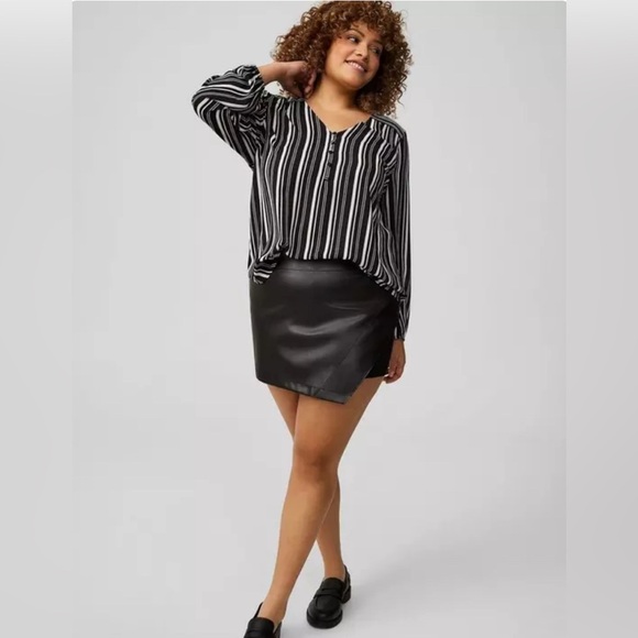 Torrid Harper Pullover Long Sleeve Tunic - Picture 4 of 5